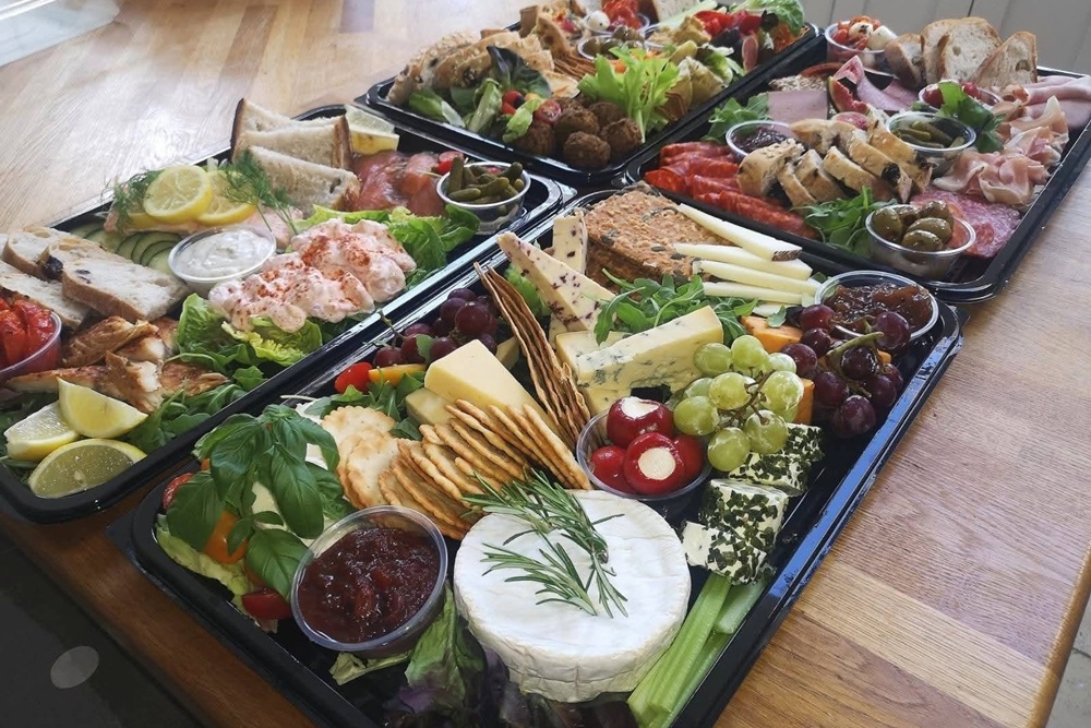 buffet-menu-platter